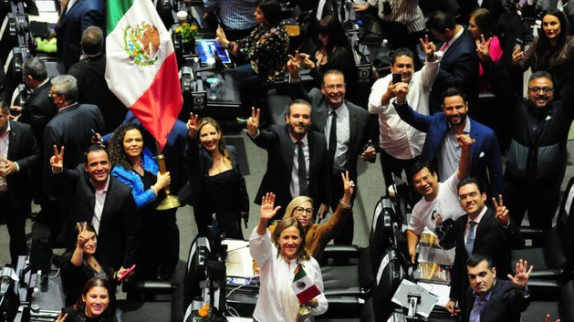 Renace la democracia en bloque opositor