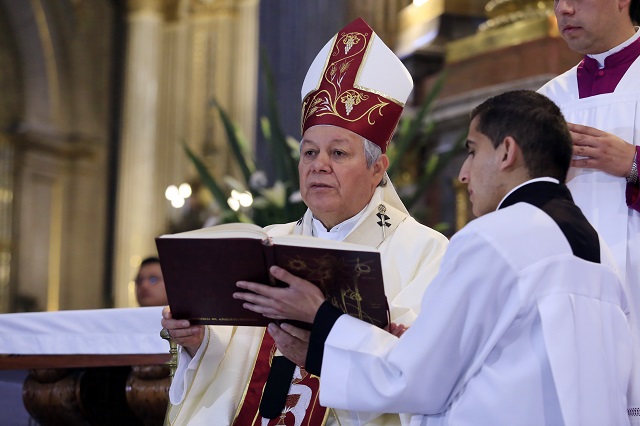 Sin solución conflicto religioso en Huehuetlán El Grande: arzobispo  