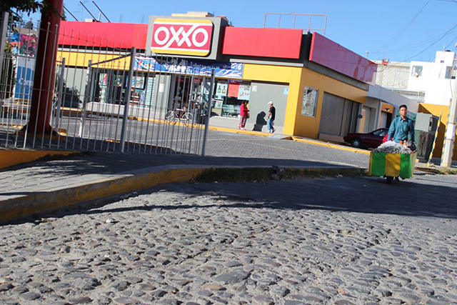 Sin medidas sanitarias venden Ostiones en calles de Tehuacán