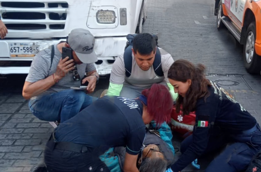 Ruta 27 atropella a abuelita de 85 años en centro histórico de Puebla