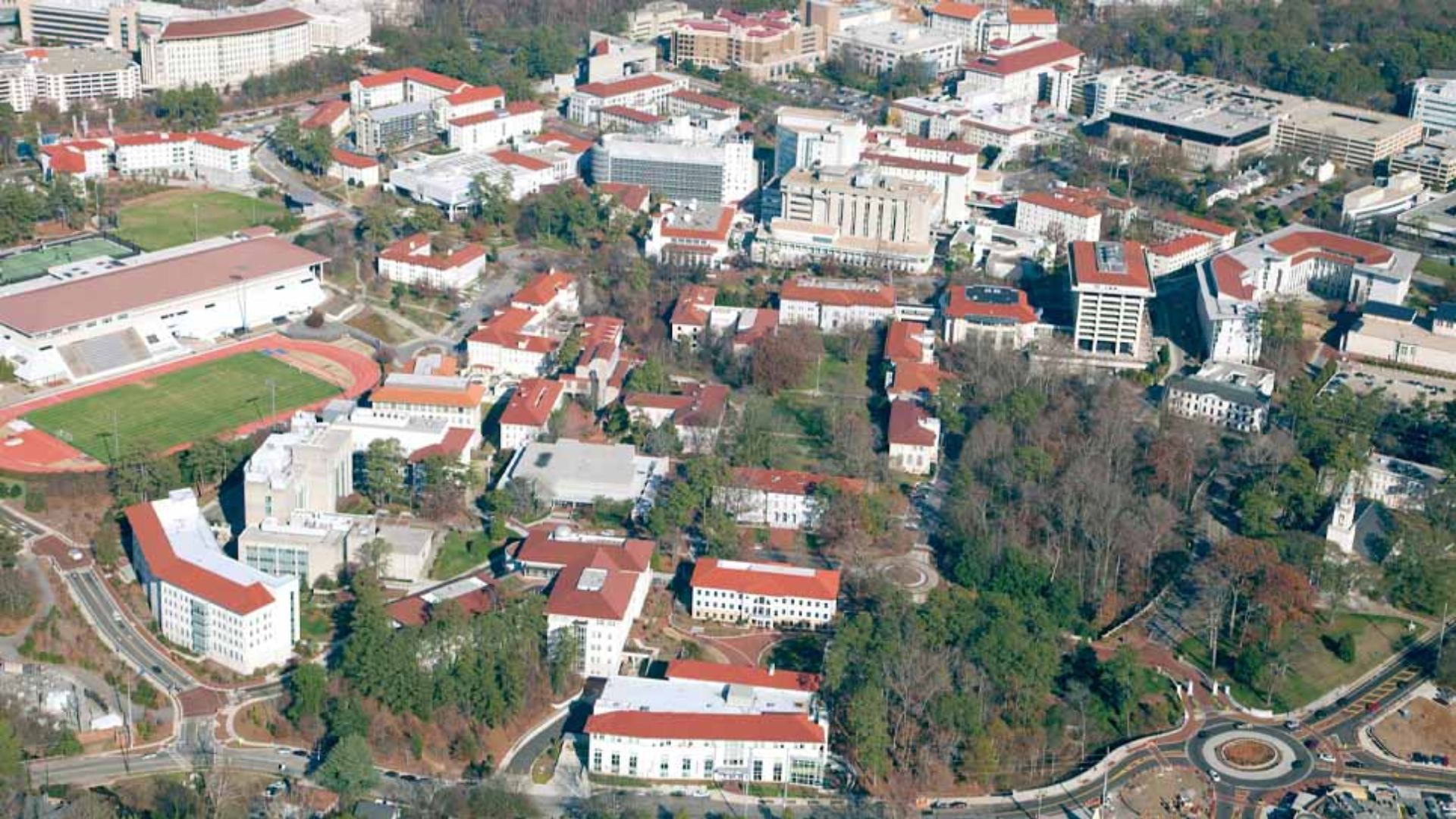 Alertan sobre un tiroteo en la Universidad de Emory, ubicada en Georgia, EU 
