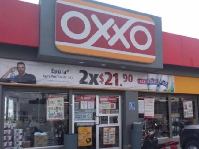 Tres hampones asaltan Oxxo en Huejotzingo