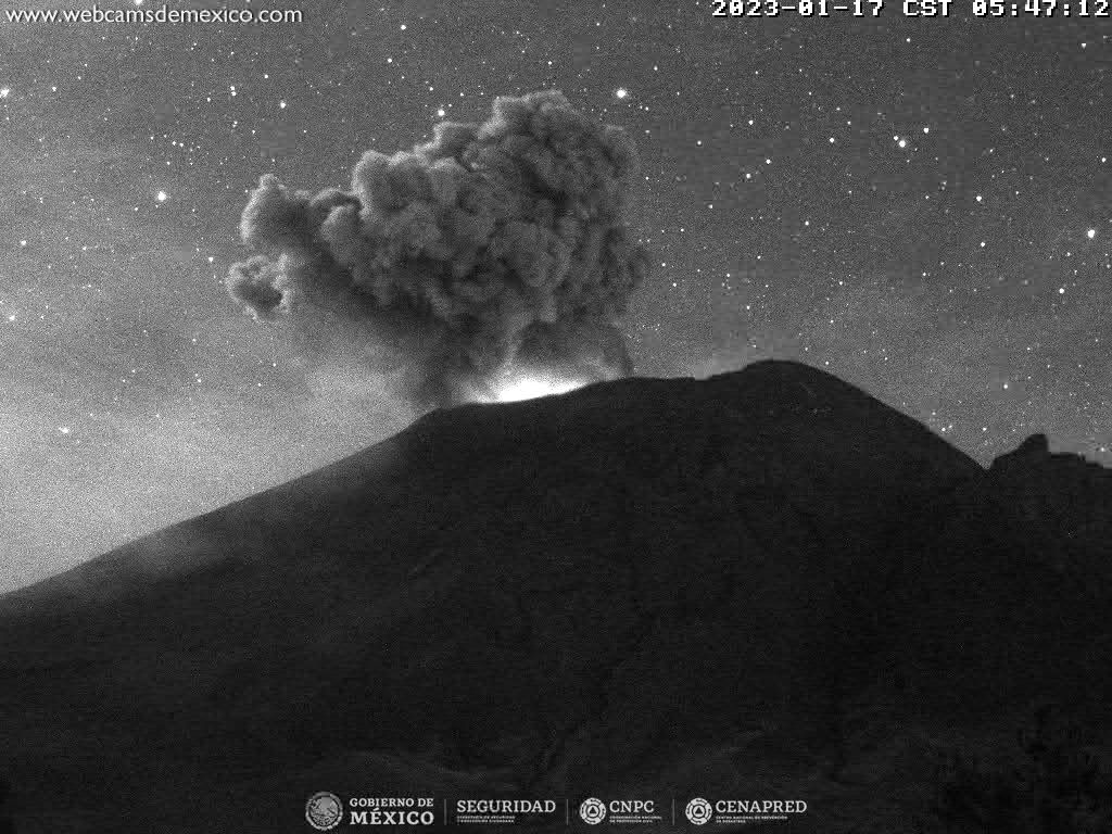 Popocatépetl registra 133 exhalaciones y tres explosiones en 24 horas