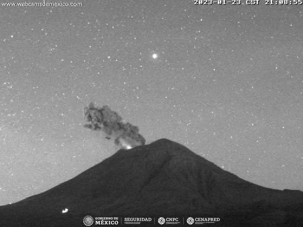 Popocatépetl registra 94 exhalaciones, dos explosiones y un sismo