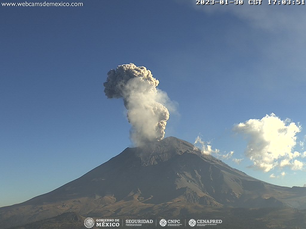 Popocatépetl registra casi 200 exhalaciones en 24 horas