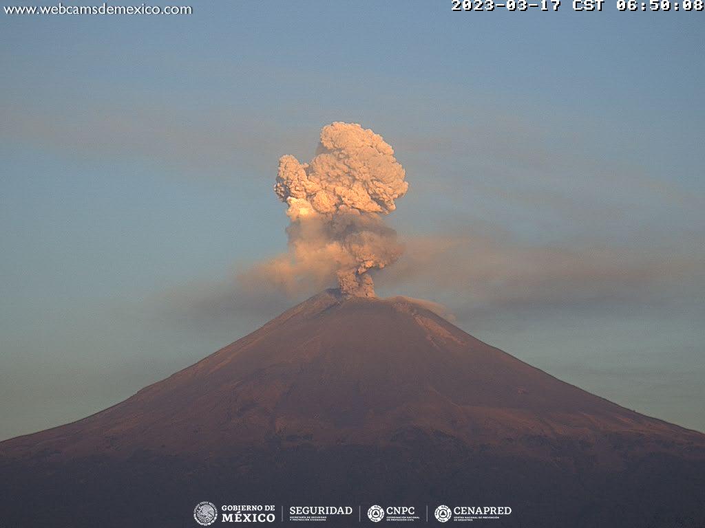 Popocatépetl, con gran actividad; registra 236 exhalaciones y una explosión