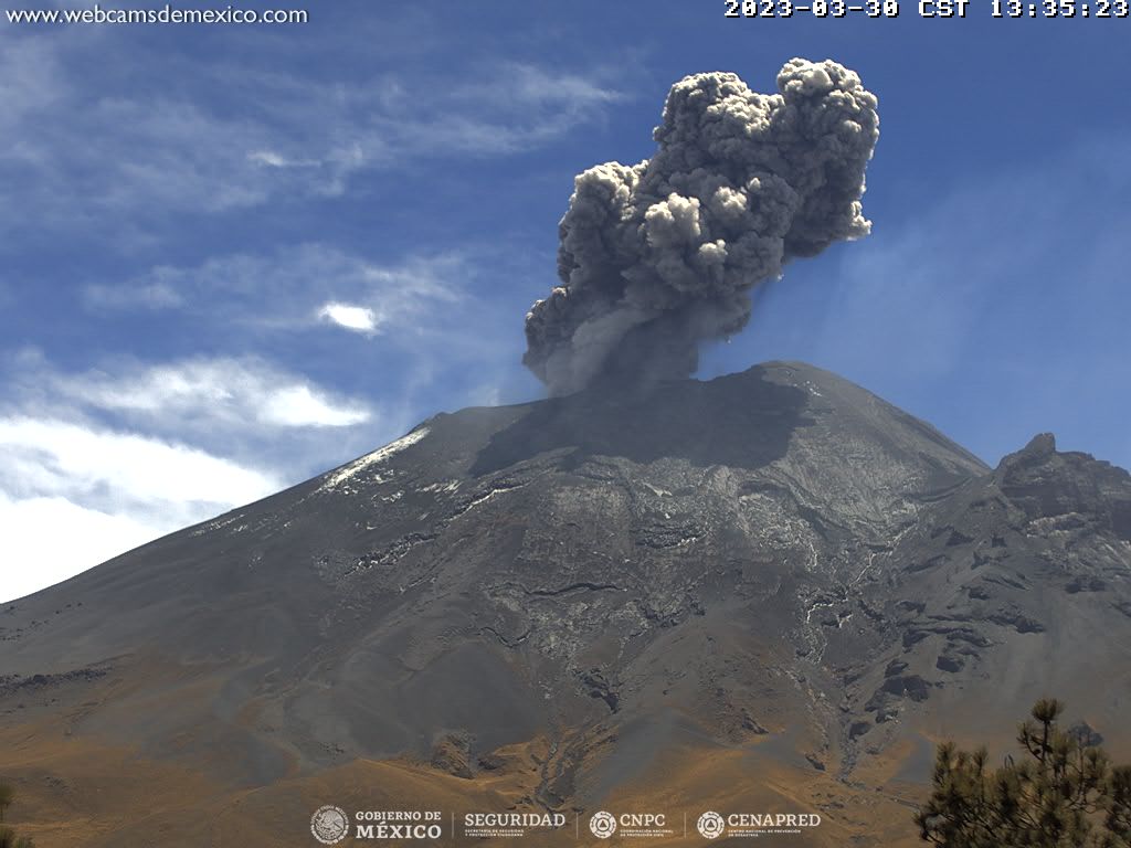 Popocatépetl registra 176 exhalaciones y una explosión