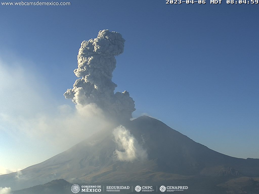 Popocatépetl registra 189 exhalaciones y dos explosiones