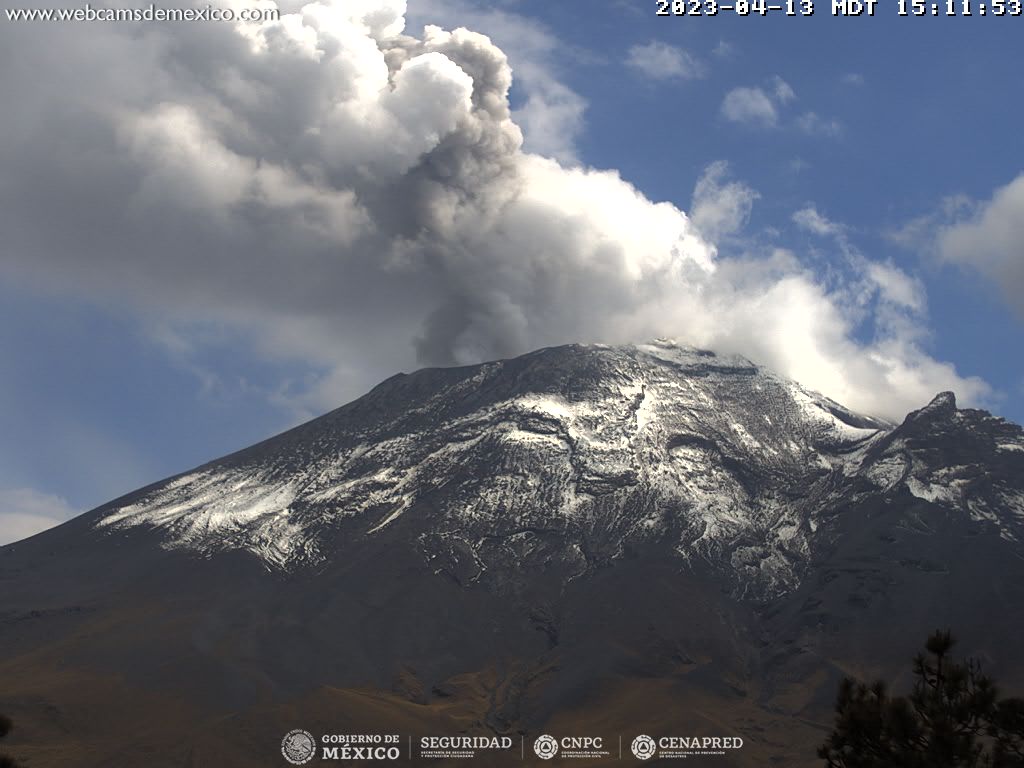 Popocatépetl registra 179 exhalaciones y 5 explosiones