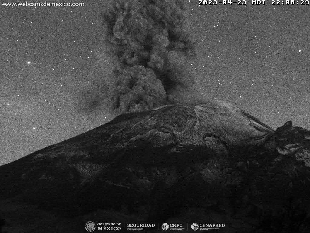 Popocatépetl registra 126 exhalaciones y tres explosiones