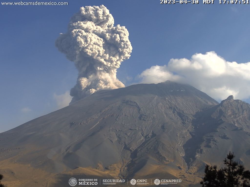 Popocatépetl aumentan actividad con casi 300 exhalaciones y 9 explosiones