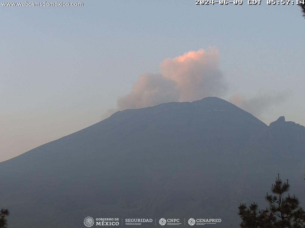 Popocatépetl registra 60 exhalaciones y un sismo volcanotectónico