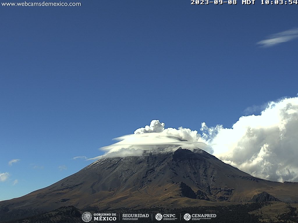 Popocatépetl registra 50 exhalaciones y dos explosiones