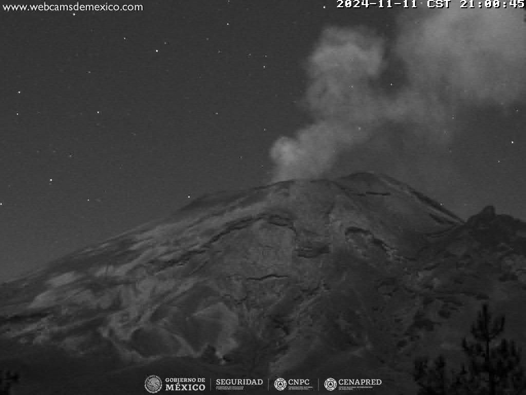 Popocatépetl registra 30 exhalaciones y un sismo