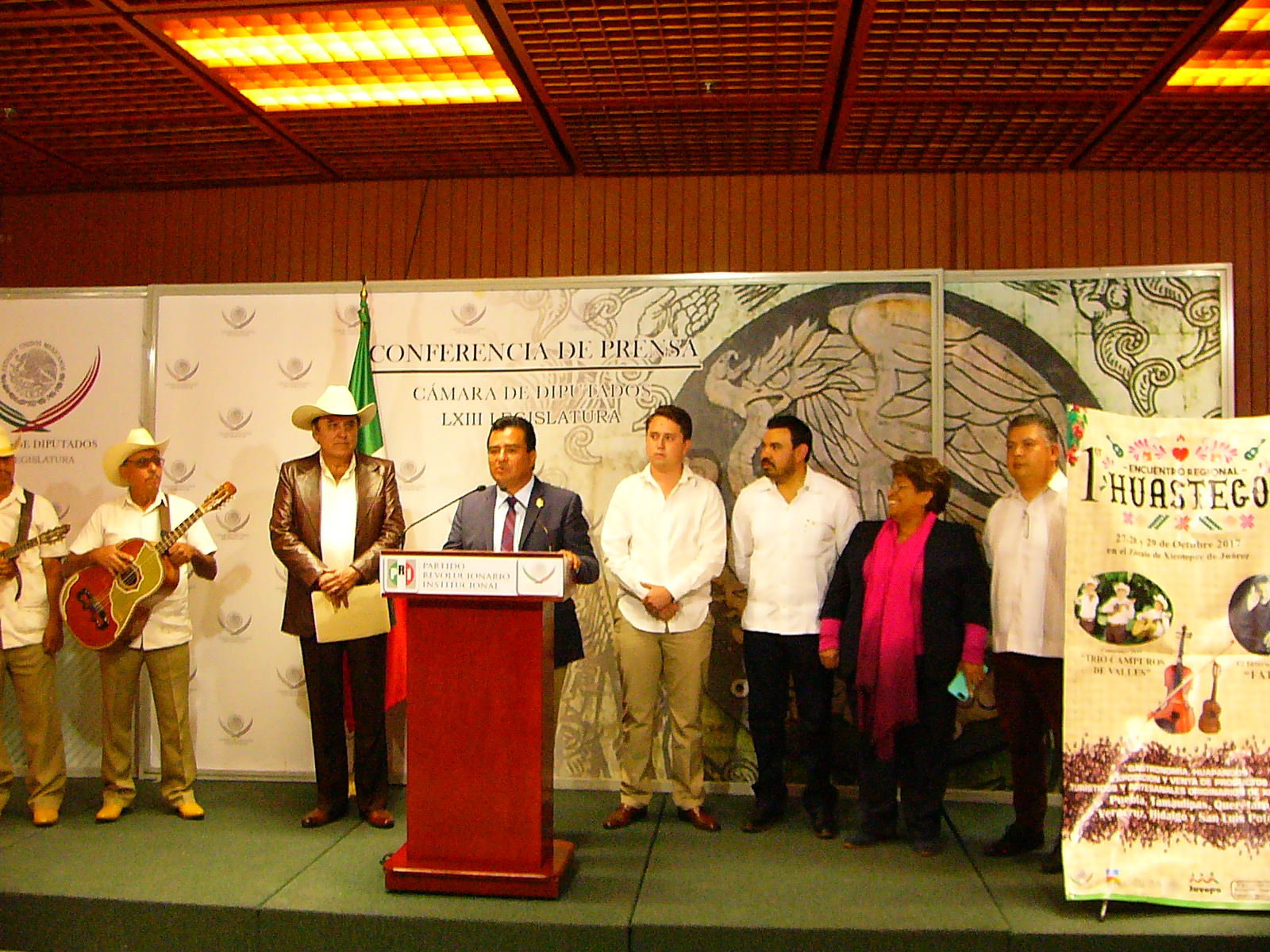 Promueven diputados Encuentro Regional Huasteco en Xicotepec