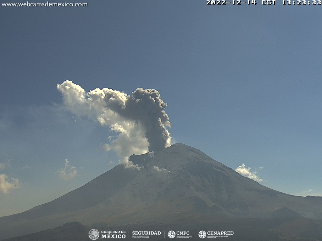 Popocatépetl registra 139 exhalaciones y dos explosiones
