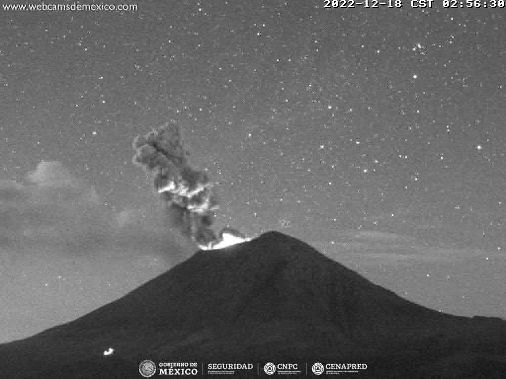Popocatépetl, con todo; registra casi 200 exhalaciones en 24 horas