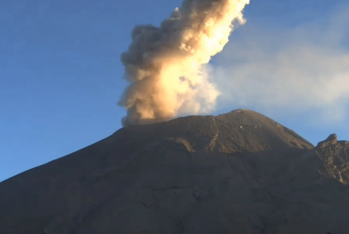Popocatépetl registra 45 exhalaciones en 24 horas