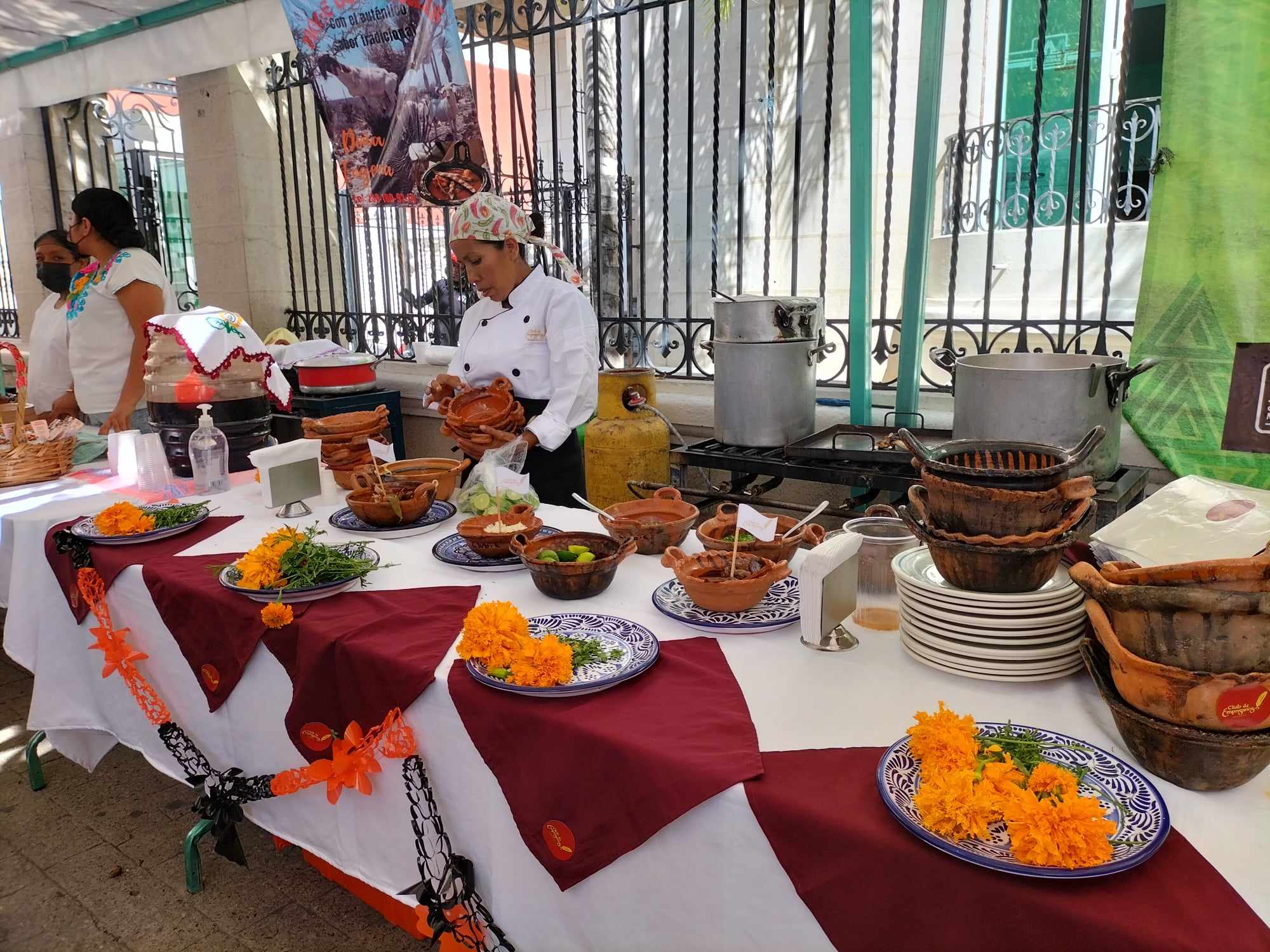 Inauguran pabellón gastronómico de Mole de Caderas en Tehuacán 