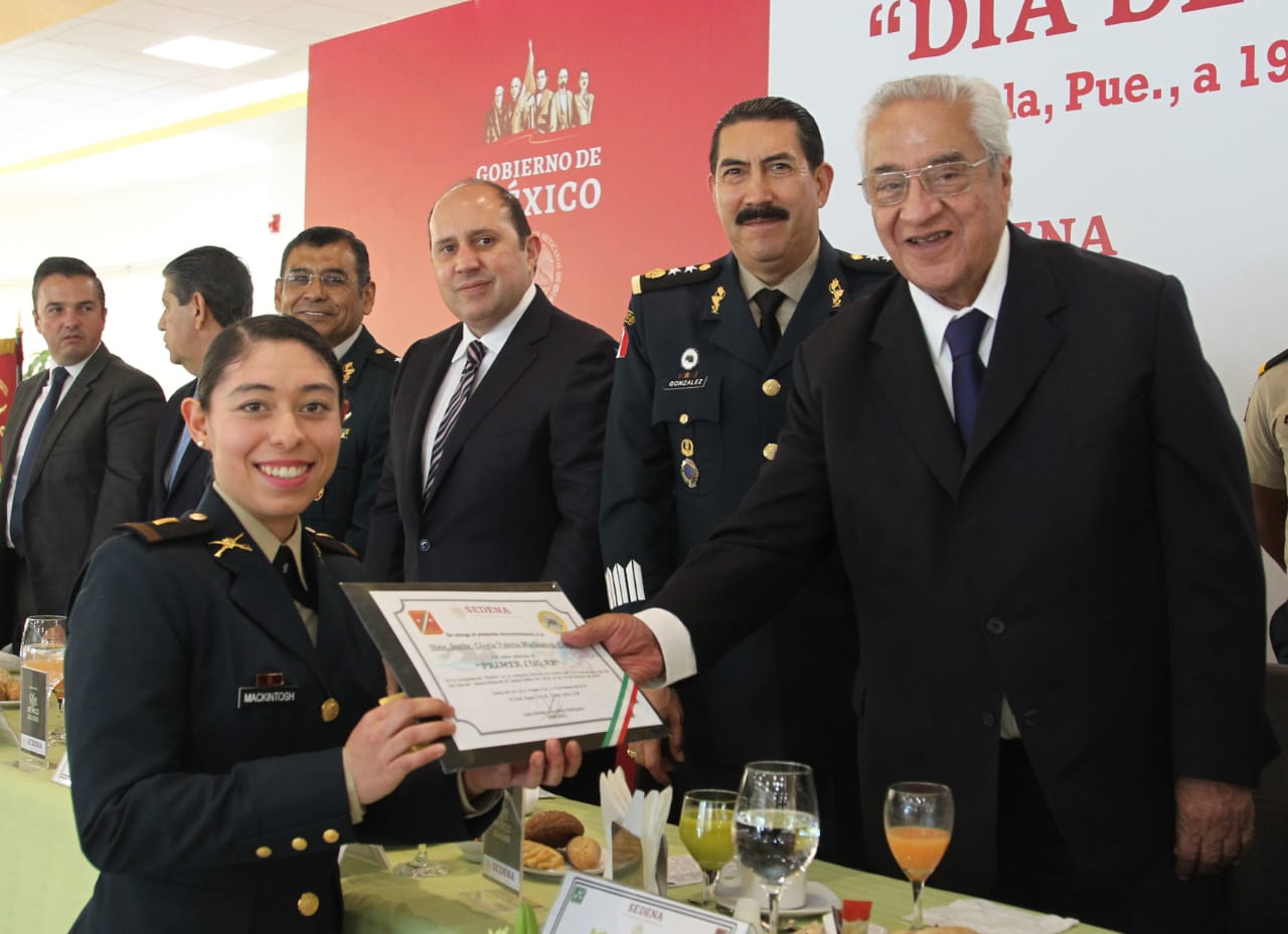 Pacheco Pulido conmemora el Día del Ejército