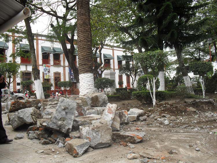 Advierte Cupreder riesgo de colapso de edificios en Pahuatlán
