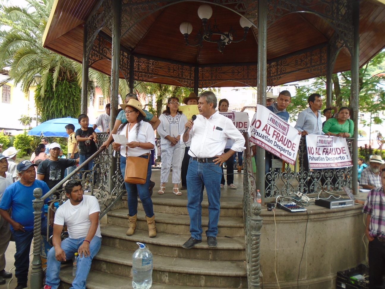 Marchan en Pahuatlán contra fraude electoral