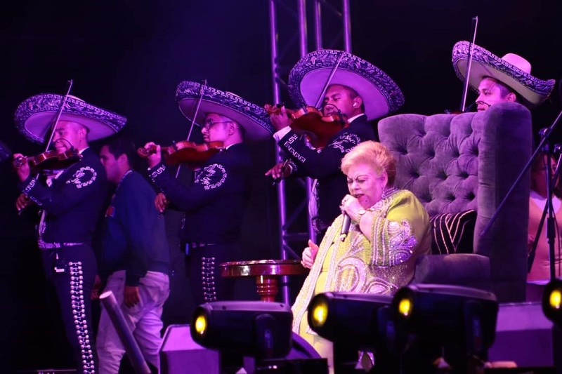 Paquita la del Barrio se interna en un hospital de Xalapa