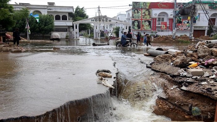 Lluvias dejan saldo de 30 muertos  en Pakistán