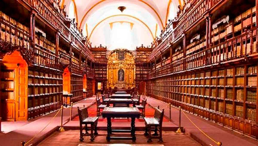 Visita la biblioteca más antigua de México y América 