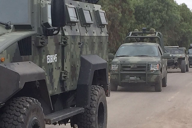 Chupaductos atacan y desarman otra vez a militares en Puebla