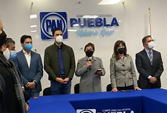 Augusta Díaz de Rivera toma protesta como nueva líder del PAN en Puebla 