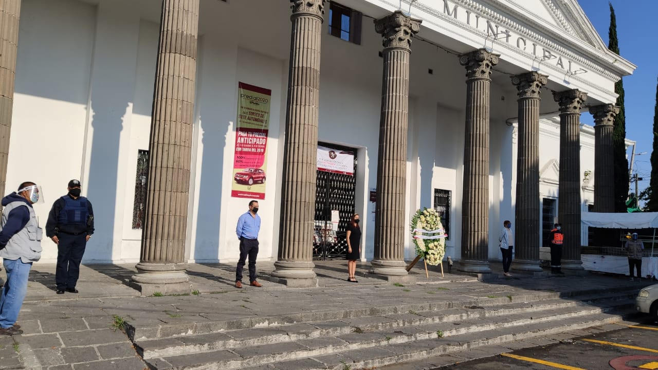 Realizan homenaje histórico a las madres poblanas en el Panteón Municipal