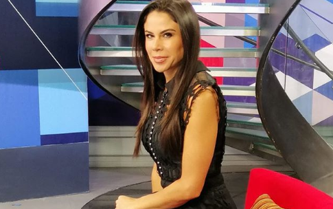 Al natural Paola Rojas conquista a sus seguidores