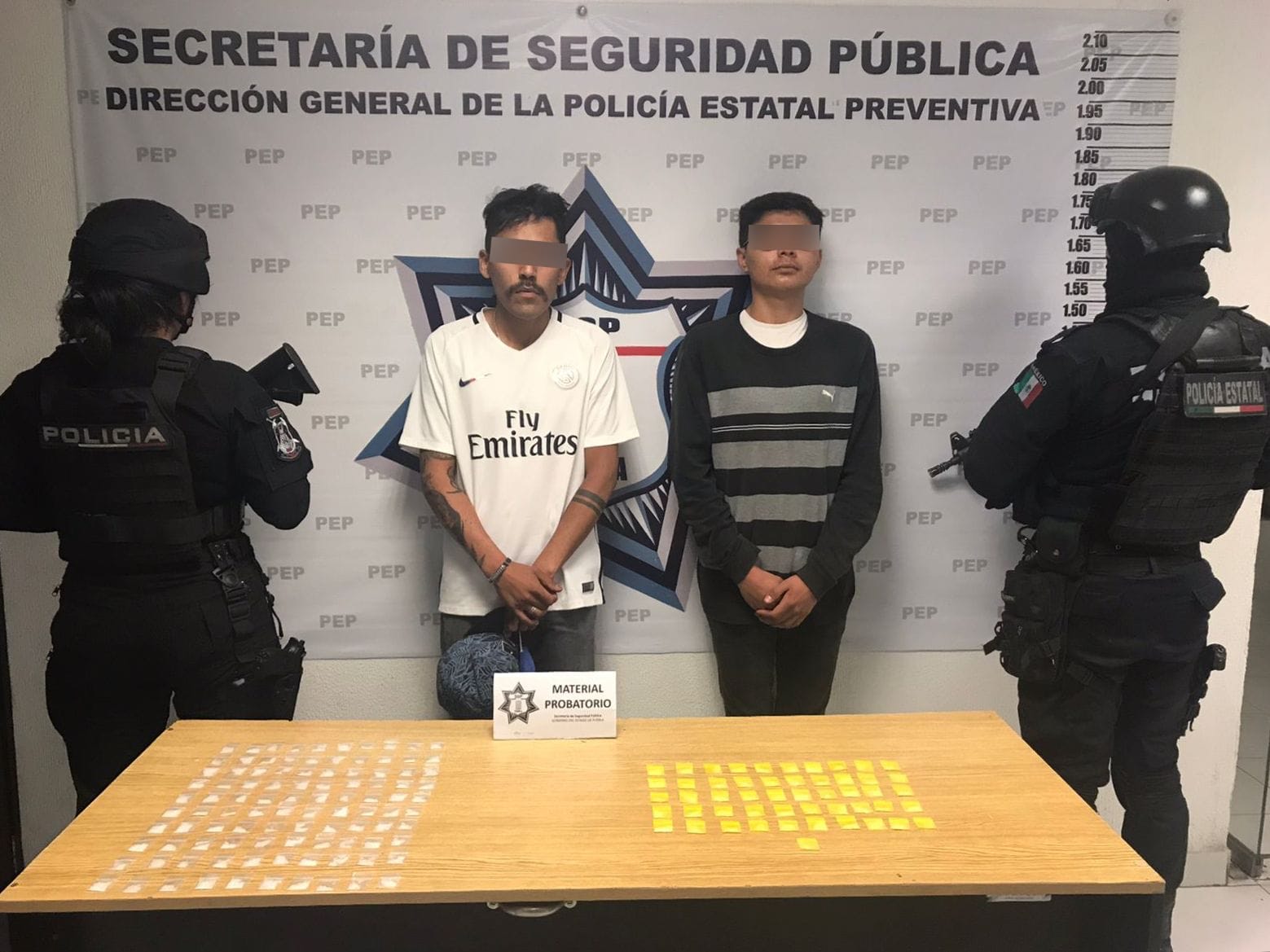 Detienen a jóvenes con 150 dosis de cristal en Puebla; vendían la droga en internet
