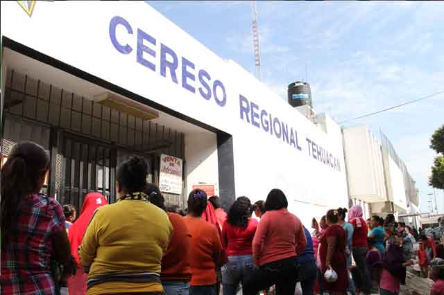 Tras suspender labores, custodios de Tehuacán logran pagos