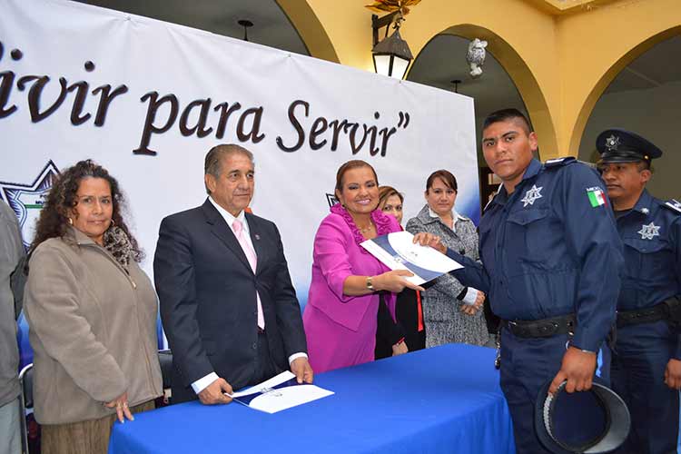 Reconoce Parra Jiménez a policías municipales capacitados