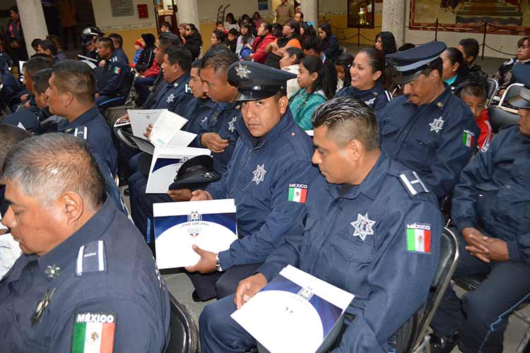 Reconoce Parra Jiménez a policías municipales capacitados