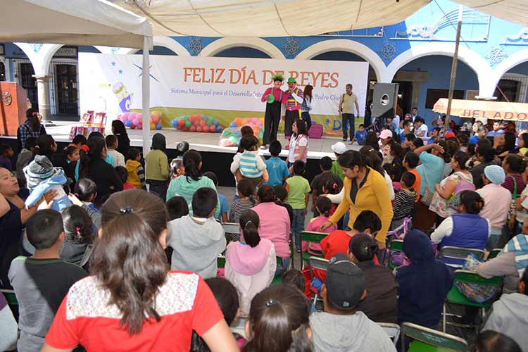 Llama Parra Jiménez a procurar formación integral de la niñez