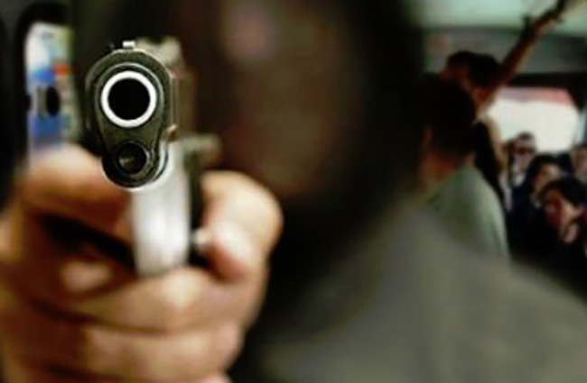 Falsos policías asaltan a camión Estrella Roja en la Atlixcáyotl