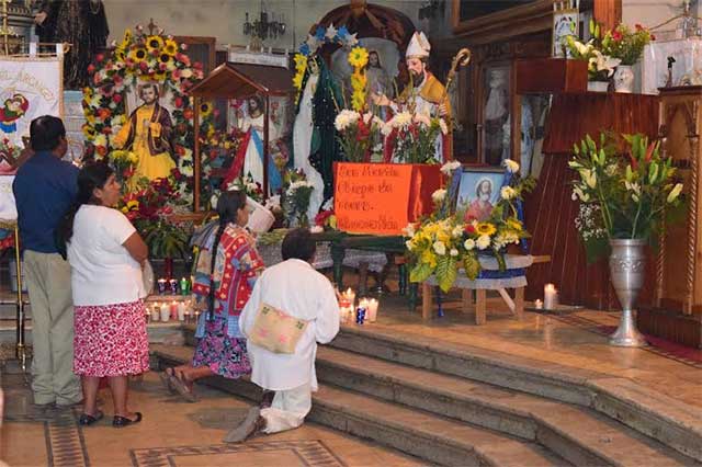 Realizan fiesta patronal de San Pedro Apóstol en Zacapoaxtla