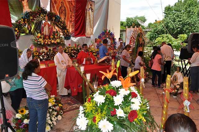 Celebran en la Mixteca fiestas patronales en honor a San Pablo y San Pedro