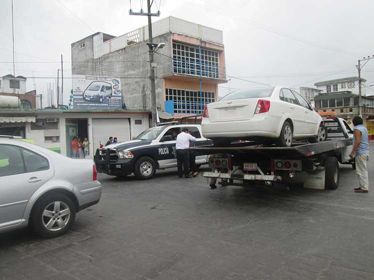 Asaltan a mujer en pleno centro de Huauchinango