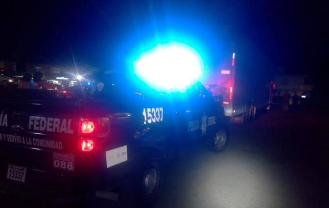 Con patrulla clonada roban vehículo en la Puebla-Orizaba