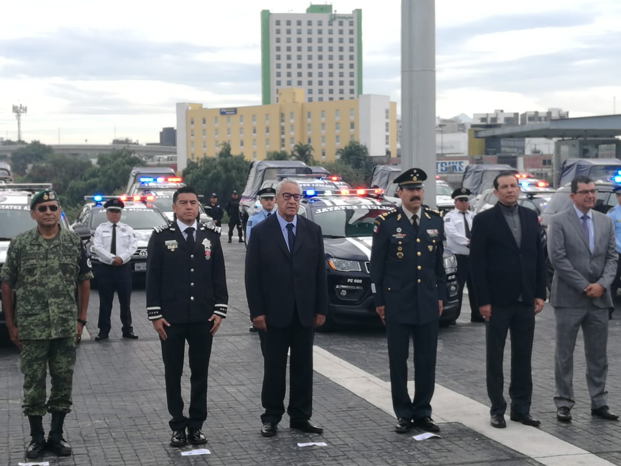 Pacheco Pulido entrega patrullas y estímulos a elementos de la SSP