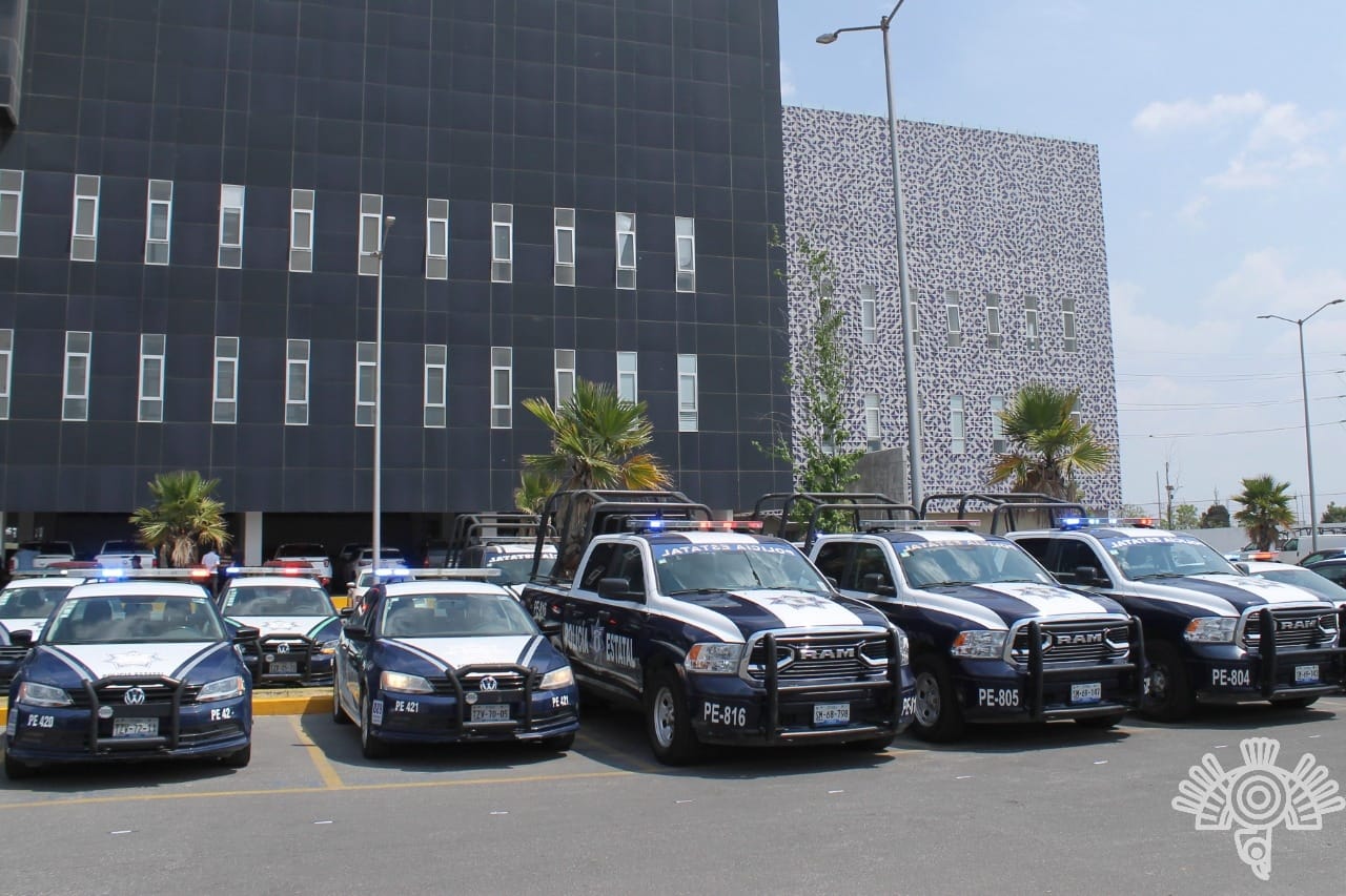 Entrega gobierno de Puebla patrullas a 15 municipios