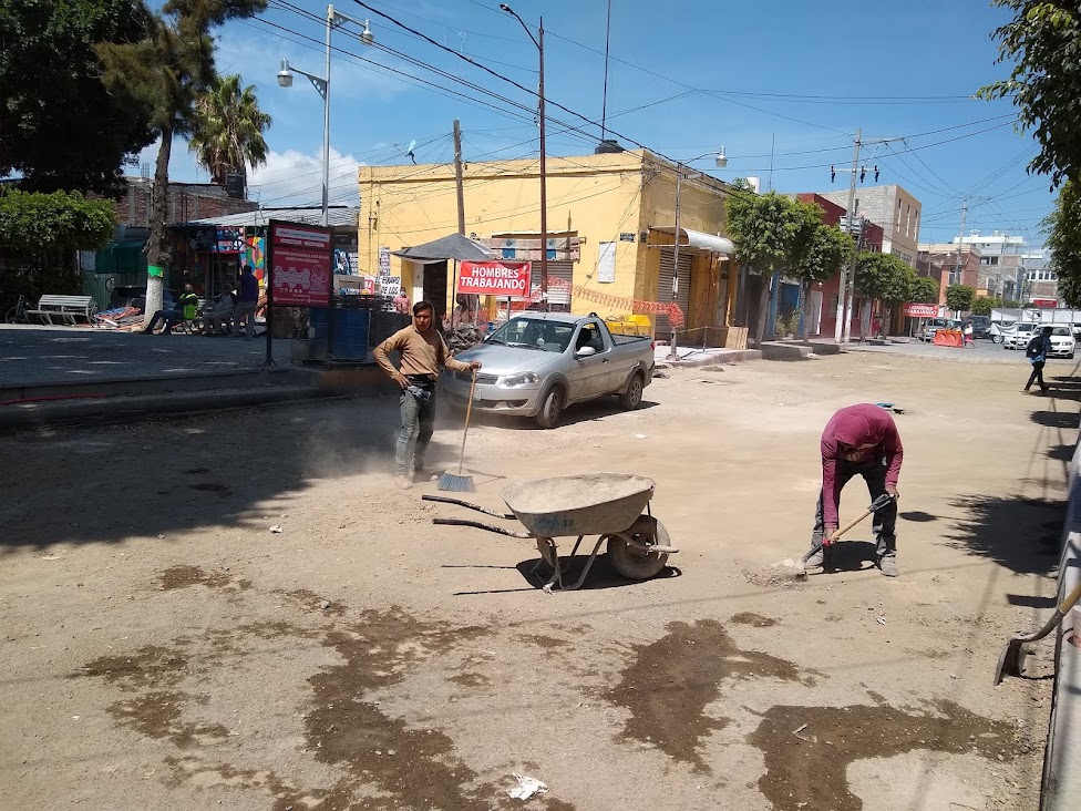 Se inconforman nuevamente vecinos de Tehuacán ante retraso de pavimentación 