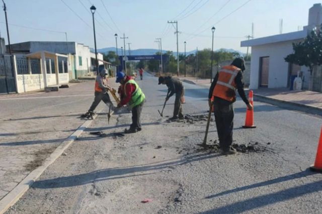 Gobierno de Puebla comienza trabajos de pavimentación en Chinantla