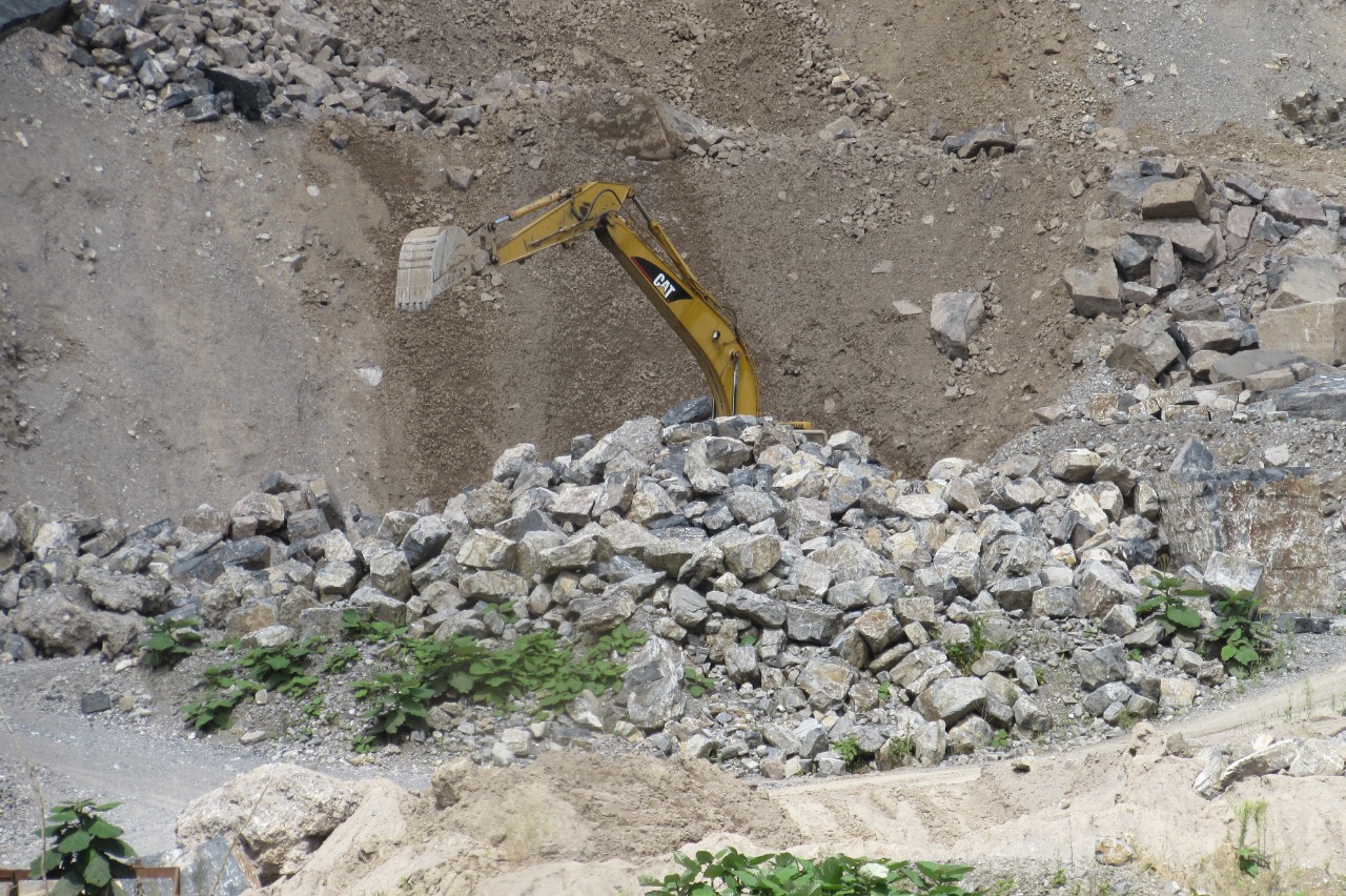 Minera de piedra explota cerro del Teopanzolco sin permiso: edil de Huauchinango