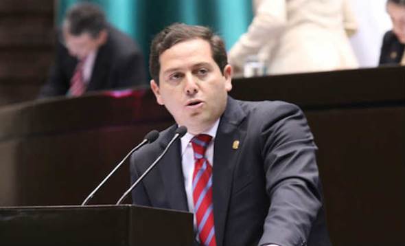 Renuncia Pedro Pablo Treviño, director de la Lotería Nacional