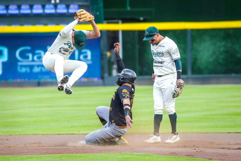 Yucatán se mantiene con vida tras derrotar a Pericos